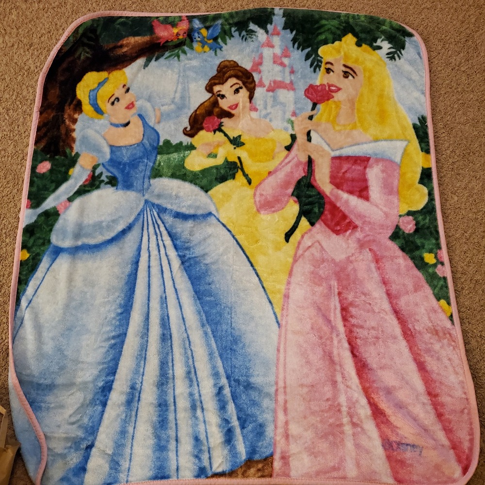 Disney Princess Fleece Throw Blanket Cinderella Belle Aurora Pink Trim Plush